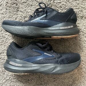 Brooks Adrenaline GTS 24